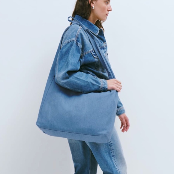 Reformation Handbags - Reformation Oversized Vittoria Tote